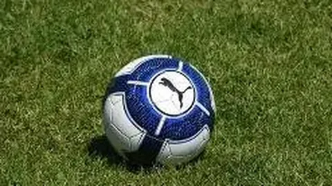 精彩对决！水晶宫半场领先曼联1-0，马特塔错失点球+单刀，惊险时刻二触命中！